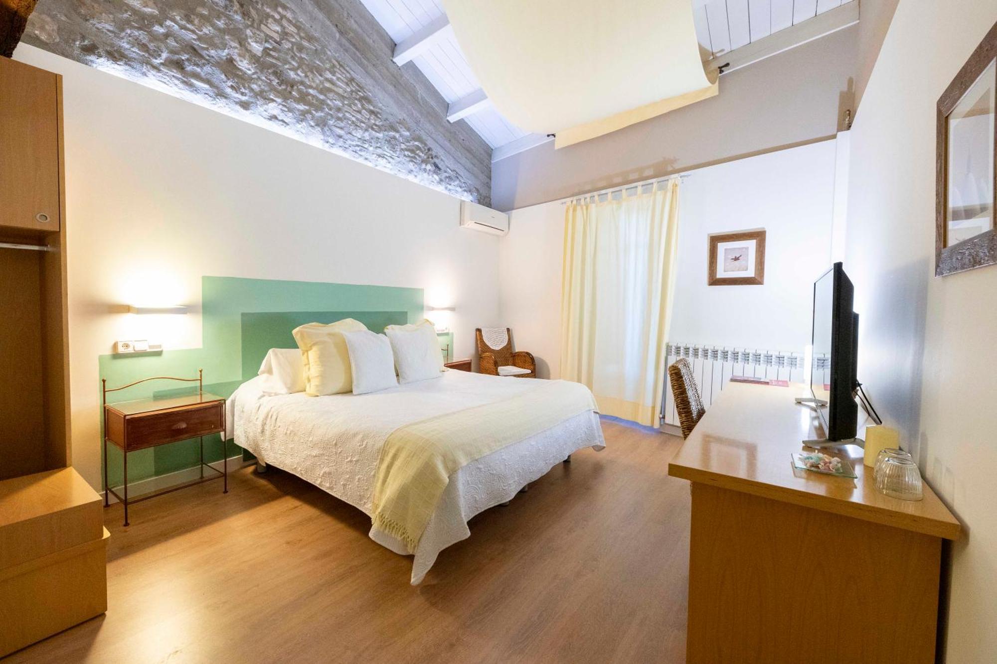 Hotel La Freixera Сольсона Екстер'єр фото