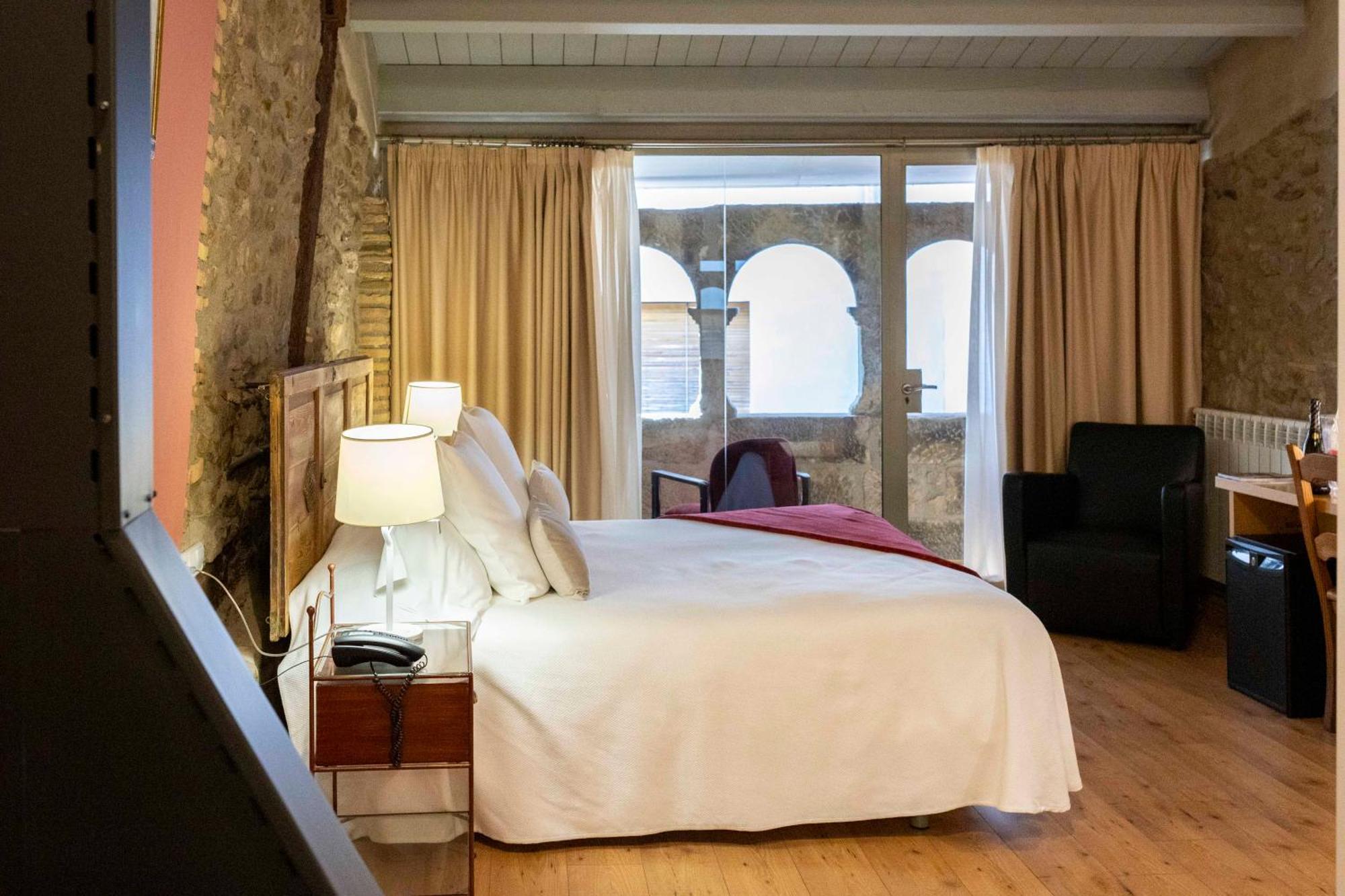 Hotel La Freixera Сольсона Екстер'єр фото