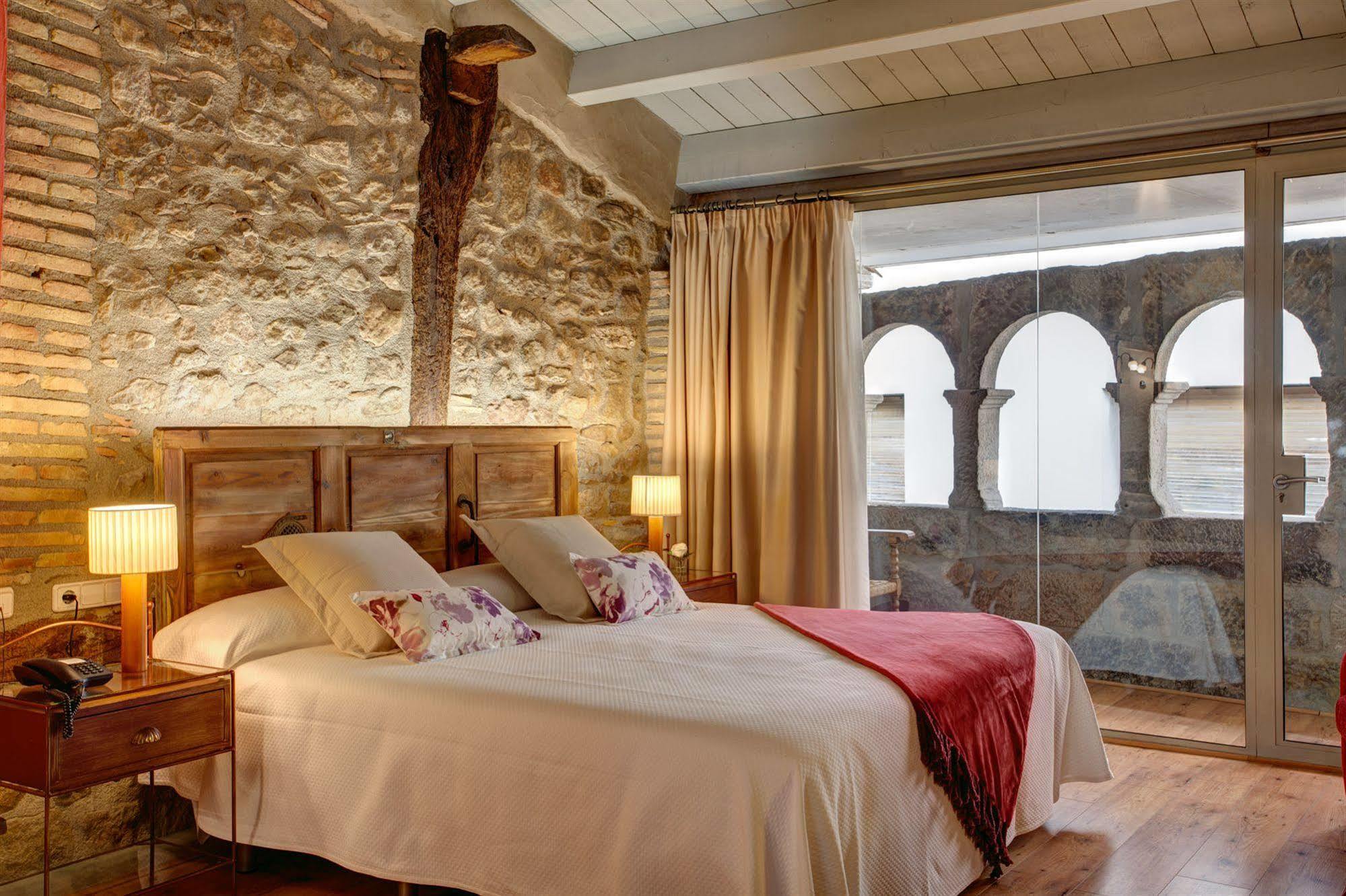 Hotel La Freixera Сольсона Екстер'єр фото